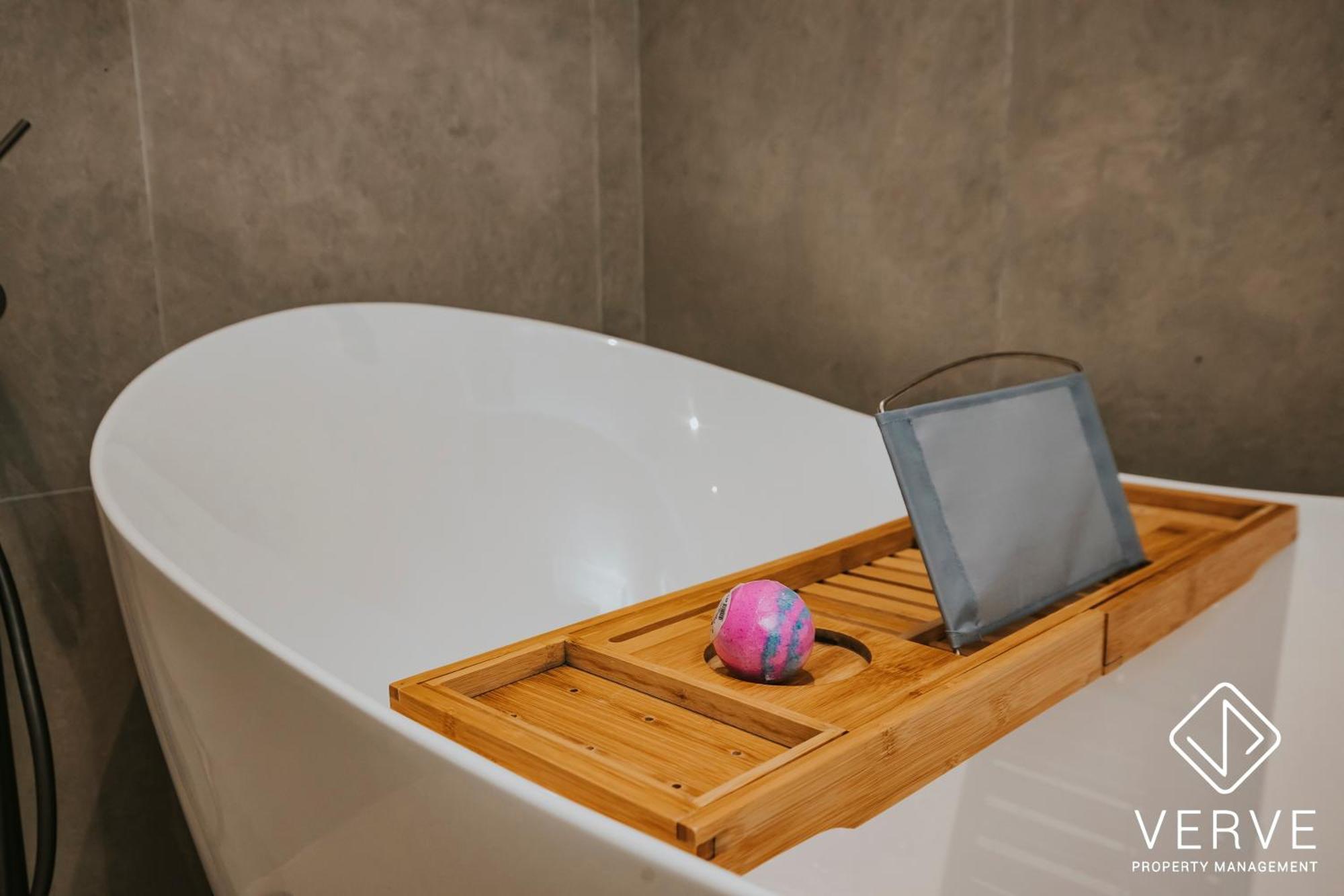 Ipoh Tiga Private Pool Villa 5B3B By Verve Eksteriør billede